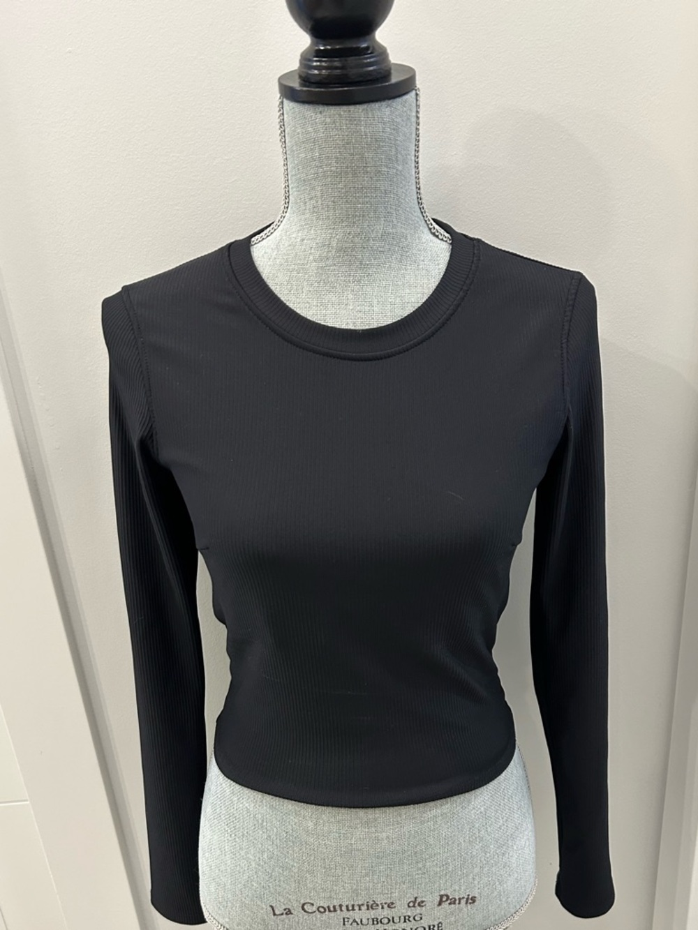 Move theology ribbed long-sleeve performance top